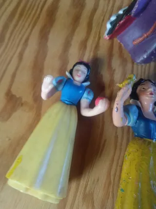 Figuras Disney Blancanieves y Maléfica