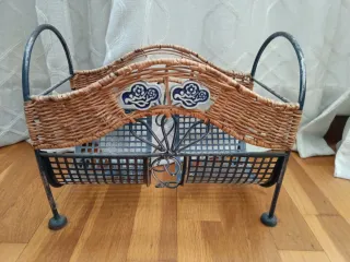 Revistero Vintage Mimbre y Metal