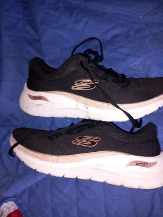 Zapatillas Skechers Negras