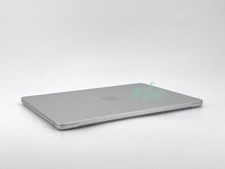 MacBook Air 13" M4 (2025) 10 CPU/10 GPU núcleos - SSD 512GB - 16GB RAM - Plata