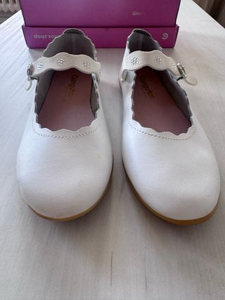 Zapatos de comunión blancos talla 33 amplia