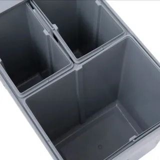 Cubo de reciclaje gris