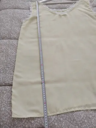 Camisón hecho a mano con encaje