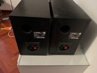Equipo de música Yamaha con altavoces,no enciende