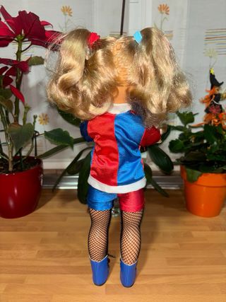 Muñeca Nancy vestida de Harley Quinn artesanal