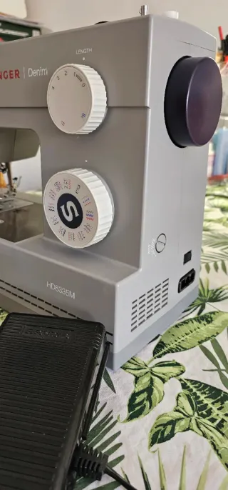 Máquina de Coser Singer Heavy Duty Denim HD6335M