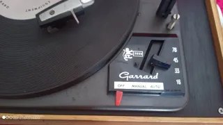 Giradiscos Garrard 3000