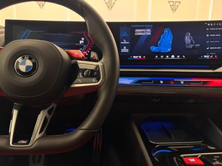 BMW M5 COMPETITION 727cv!