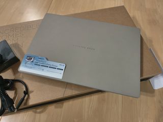 ASUS Zenbook A16 Snapdragon X2 Elite Extreme