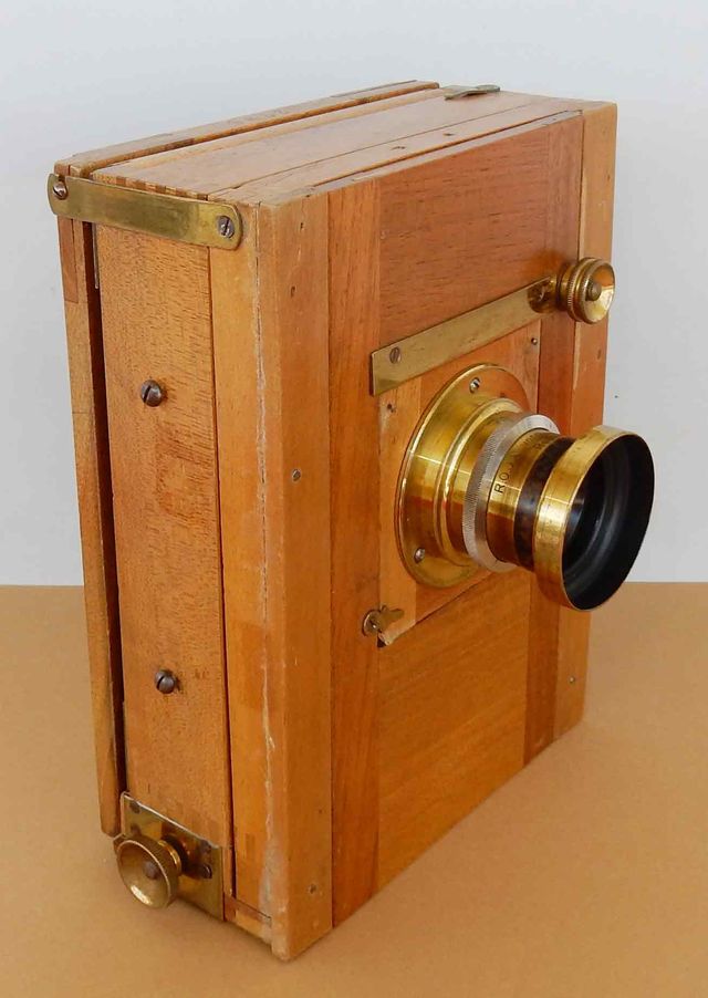 Câmera de estúdio 1781 - c. 1900 - 9 x 12 cm