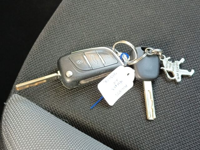 Peugeot 207 CONFORT 1.4i 75cv 2009