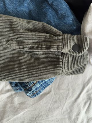 Chaqueta pana acolchada Zara gris