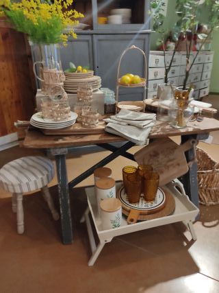 Mesa auxiliar madera
