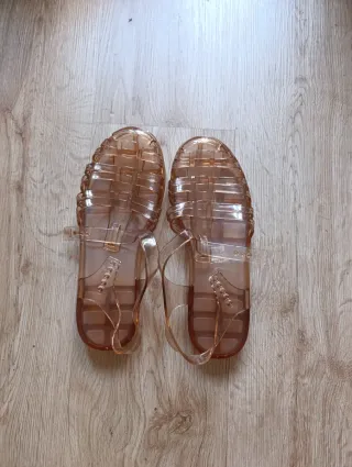 Sandalias de goma transparentes Talla 40