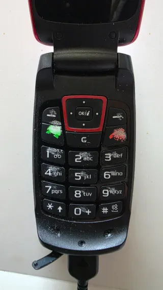 Samsung SGH-C270 - Telemóvel Clássico