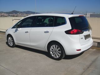 Opel Zafira Tourer 2012