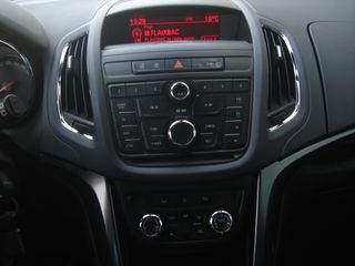 Opel Zafira Tourer 2012