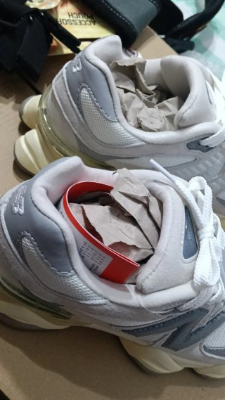 Zapatillas New Balance 9060 Gris