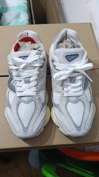 Zapatillas New Balance 9060 Gris