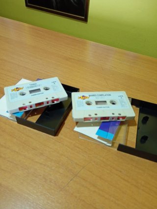 LOTTO 2 AUDIOCASSETTE VINTAGE COLLANA "SI BALLA"
