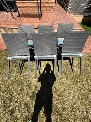 Mesa de jardín con 6 sillas