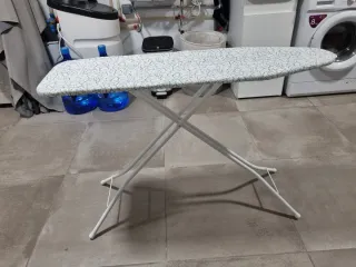 Tabla de planchar plegable Ikea