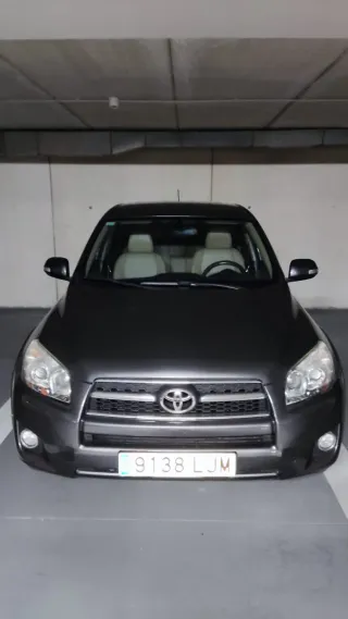 Toyota RAV4 2010