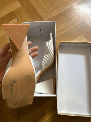 Sandalia de tacon Talla 36 Blancos