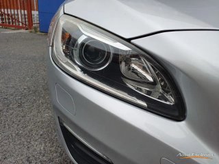 VOLVO V60 D2 MOMENTUM AUTO 120 CV