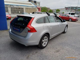 VOLVO V60 D2 MOMENTUM AUTO 120 CV