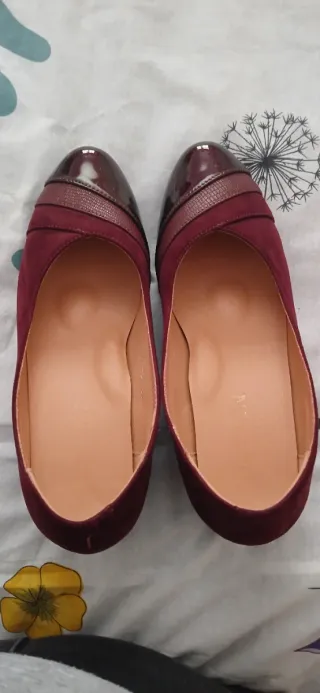 Zapatos tacón burdeos y marrón