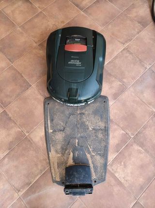 Husqvarna Automower 220 AC + Extras de regalo