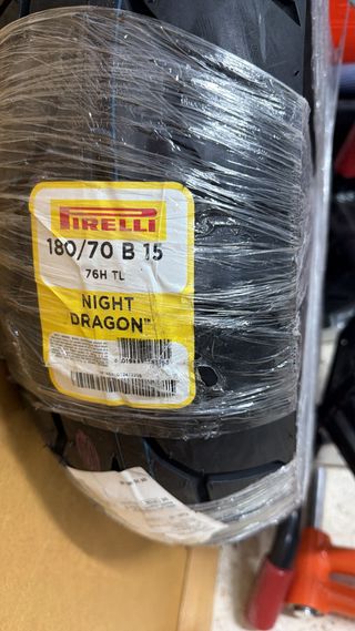 Neumático Pirelli Night Dragon 180/70 B 15