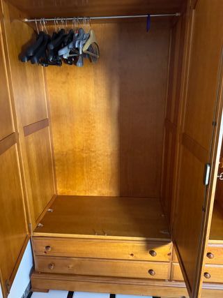 Dormitorio: Cama, Mesilla y Armario a desmontar