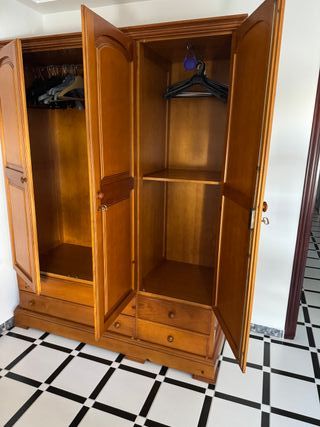 Dormitorio: Cama, Mesilla y Armario a desmontar