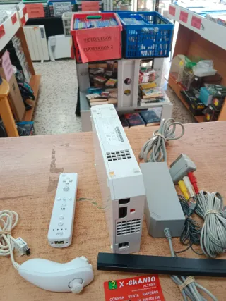CONSOLA NINTENDO WII RVL-101 MANDO NUNCHUCK CABLES