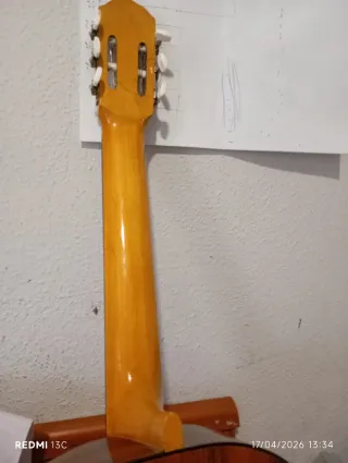 Guitarra Clásica Madera Natural gitarra en buenas