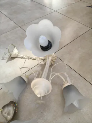 3Lámparas colgantes floral dorada y blanca Naranja