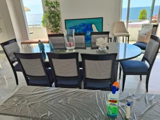Mesa comedor cristal y 8 sillas