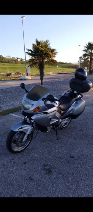 Honda Deauville 650 Plata