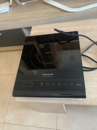 Placa Inducción Portátil Taurus PI400