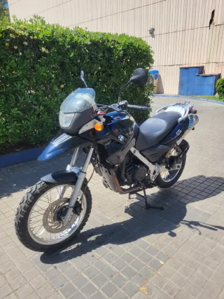 BMW G 650 GS Adventure Negra