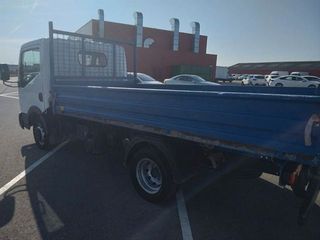 Nissan NT400 35.13/1 Básico Caja Volquete 96 kW (130 CV)