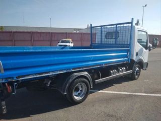 Nissan NT400 35.13/1 Básico Caja Volquete 96 kW (130 CV)