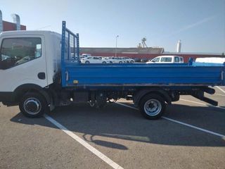 Nissan NT400 35.13/1 Básico Caja Volquete 96 kW (130 CV)