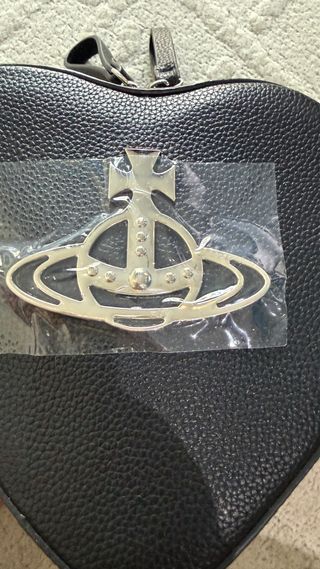 Bolso Corazón tipo Westwood Negro