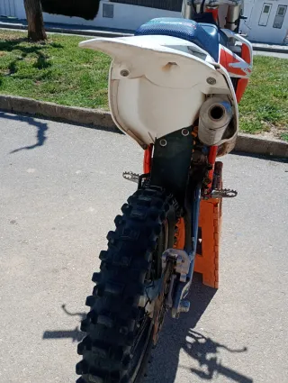 KTM moto de motocross