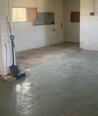 Alquilo almacen de 90 m2