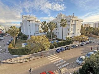 Piso en alquiler en Playamar en Torremolinos