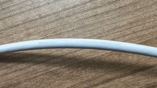 Cable AV Apple y 2 cargadores ORIGINALES de regalo